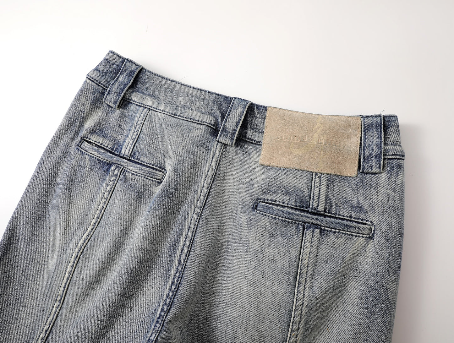 WASHED FLARE JEANS